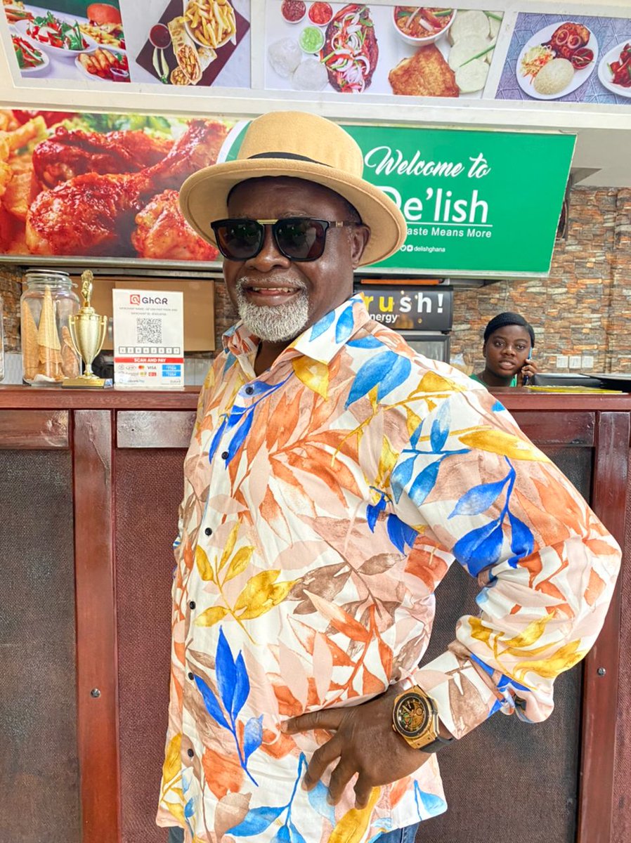 NiiAttoh5's tweet photo. Cool dude. The only Professor in boxing, one of the @WBCBoxing's  two greatest super featherweights of all time🥊 🥊 🥊 and Africa's greatest boxer @AzumahNelsonBP https://t.co/uBWPTfWTwS