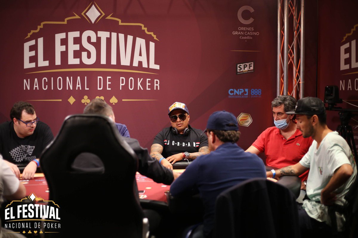 festival_poker's tweet photo. ¡TENEMOS TV TABLE EN DIRECTO! 🎥

Os dejamos el enlace directo 👉🏻 https://t.co/Jzv8RMvvW4 @poker_red 
#YoSoyPoker https://t.co/J8UI7CUEMQ