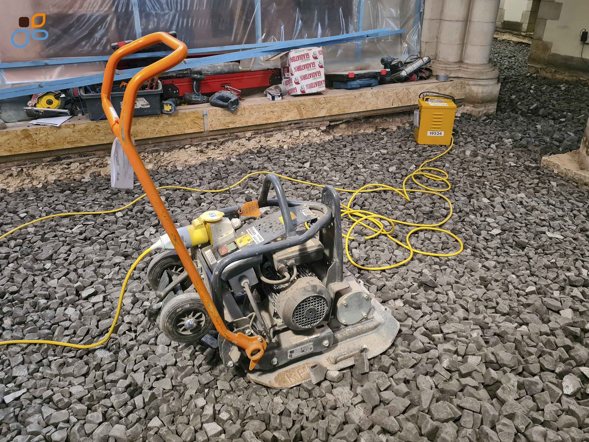 JupiterUFH's tweet photo. Initial levelling of the floor at All Saintโs church, Woodham using foam glass aggregate!
https://t.co/VuXEAkGnil
#tymawr #churchesofengland #heating https://t.co/AGu7qsgxHo