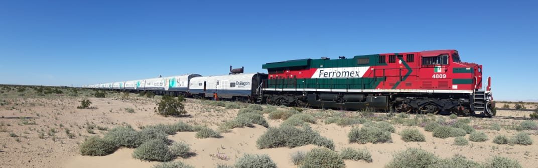 EvidenciaLa's tweet photo. 🎊Celebración🎉 8vo. Aniversario #DrVagón 🚂 #TrendelaSalud @FundacionGM @Ferromex 

@DineroGente @martinespinosa @corpo_varela @Nakachi_Mx @GusDiazOrdaz68 @Venus_PonC @InfoTransportes 

https://t.co/SuvV4kgmP9 https://t.co/dMLYbcJdJt