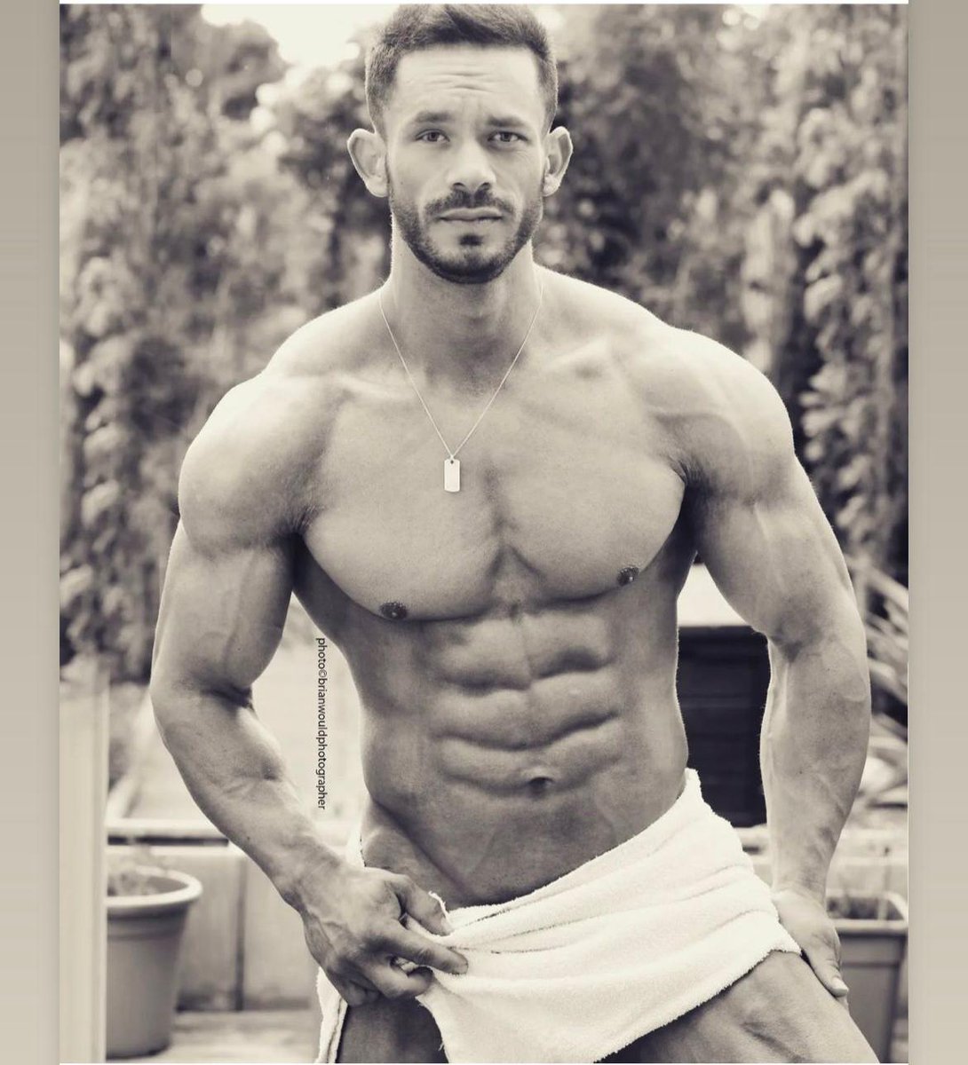 PromoRTpig's tweet photo. Stop everything and start following @MasterLukCage π.
Submit and serve this fine masterful specimen πͺ
#serveaMaster #findom #cashmaster #FootMaster #straightalpha #dominanthunk #paypig #finsub https://t.co/wA6BN9oNsy