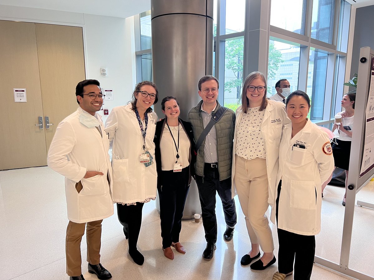 loyolasurg_dept's tweet photo. Our first annual department of surgery research day was a hit! Excellent presentation by Dr. Brewster. Our department is dedicated to furthering surgical research. #surgicalresearch #surgicaleducation @LoyolaSurgery @LoyolaVascular https://t.co/Xplm57BVxZ