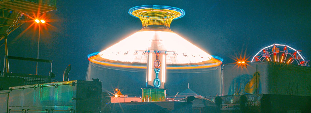 Extrodias's tweet photo. ITAP: Long Exposure Shots

This was too fun todo, I think I might be hooked on the style <3 https://t.co/x2Un5GGksX