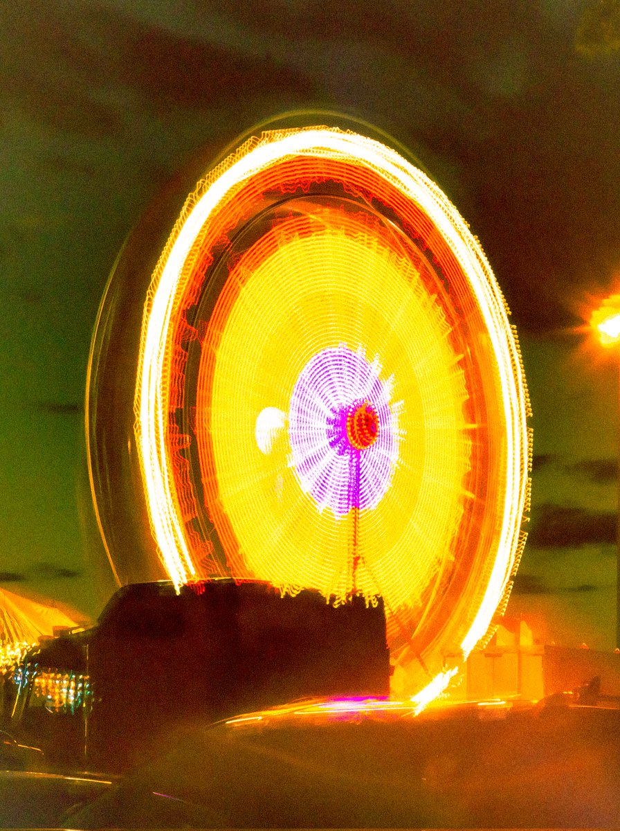 Extrodias's tweet photo. ITAP: Long Exposure Shots

This was too fun todo, I think I might be hooked on the style <3 https://t.co/x2Un5GGksX