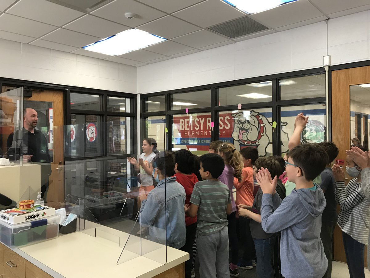 LisaParisi6's tweet photo. What a great surprise for Dr. Curtis when classes came down to sing Happy Birthday to him! Super fun &amp; adorable!😊 @D23Ross @PHSD23 #Proud2BD23 https://t.co/RlXCLuCdFM