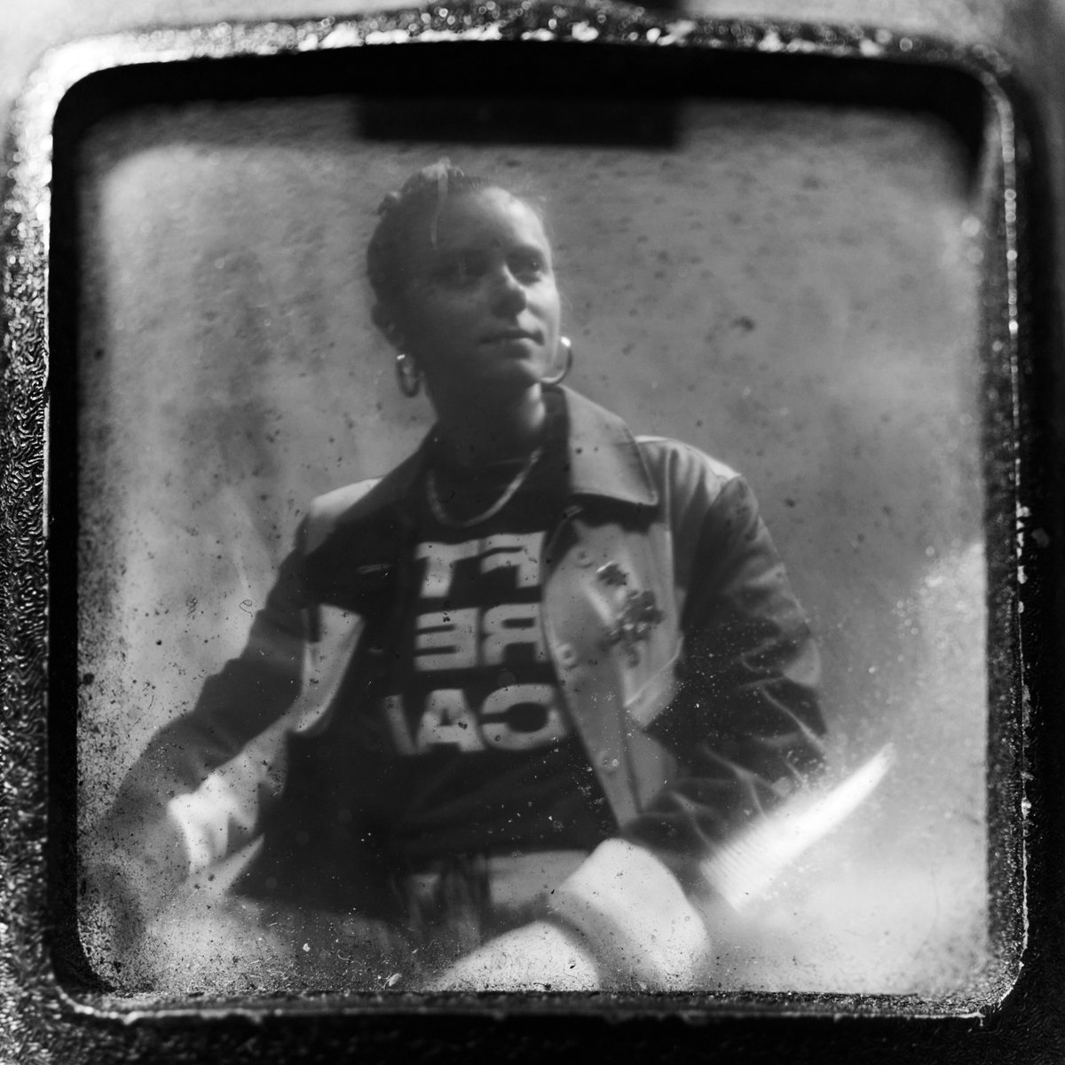 jeremycowart's tweet photo. The very talented and very colorful @Jen_Stark desaturated #veecon #web3yearbook https://t.co/hxqxIEbhZA