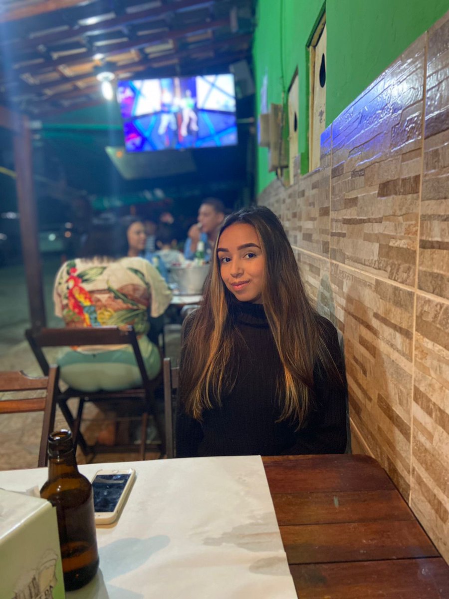 raafax1's tweet photo. Vou postar nesse site também 🖤✨ https://t.co/hPo7zEMx44