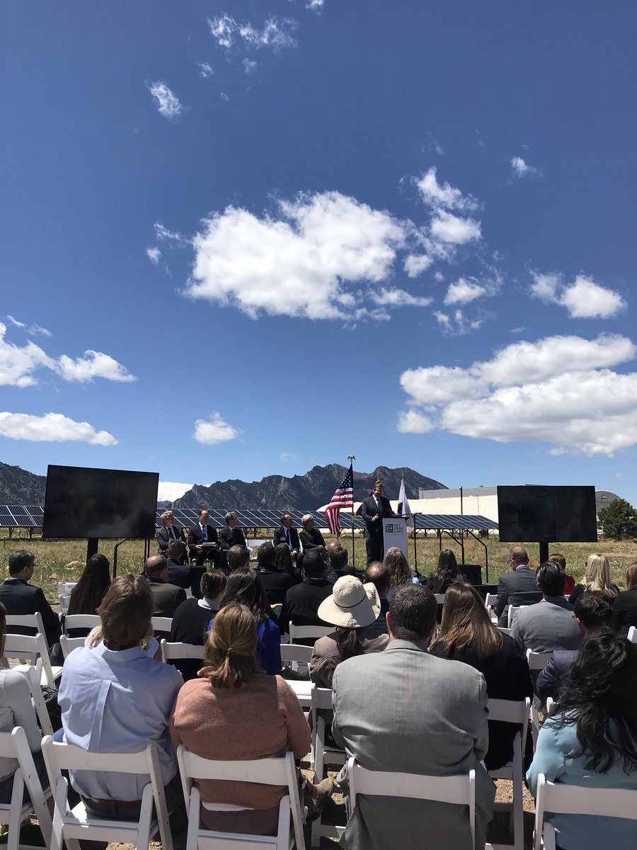 NREL's tweet image. .@INL, @PNNLab, @NETL_DOE and NREL are four pilot @ENERGY labs that are bringing together new technologies, innovative approaches, and relevant stakeholders to lead the transition to #netzero emissions and #decarbonization. #NetZeroLabs