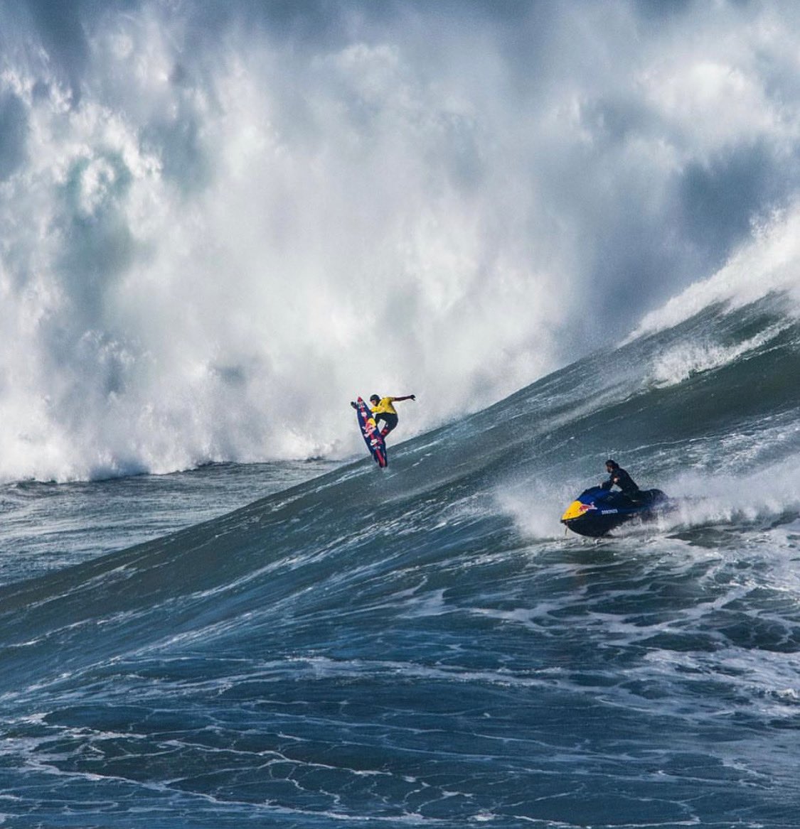 Kicking out with blind faith my Tow-in driver will be there. If not, all the training gets put to good use.🏋️‍♂️

<a href="/hurley/">hurley</a> <a href="/redbull/">Red Bull</a> <a href="/tagheuer/">TAG Heuer</a> @cariumasurf <a href="/gopro/">GoPro</a>