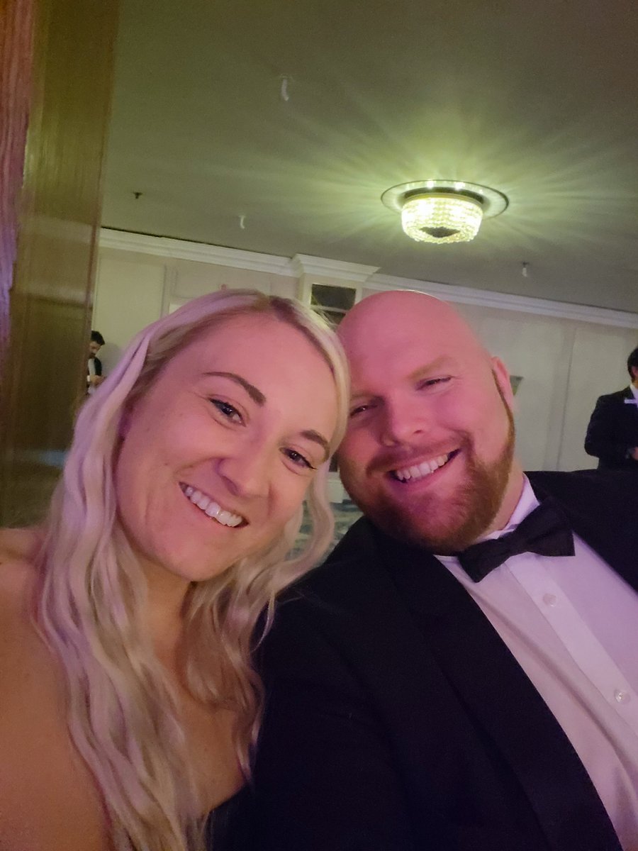 jhbmfb's tweet photo. So happy to be here!  #MSAwards22 with a #MSA2022selfie thanks for having us @MortgageStrat https://t.co/99oUjk3KZ9