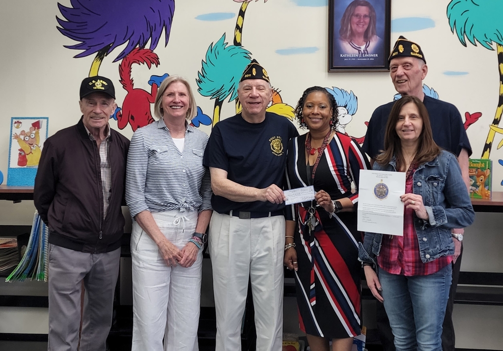 falconstrong89's tweet photo. American Legion Post 2011 supports our library with a generous donation.  Thank you American Legion! https://t.co/t5cStWqyNZ