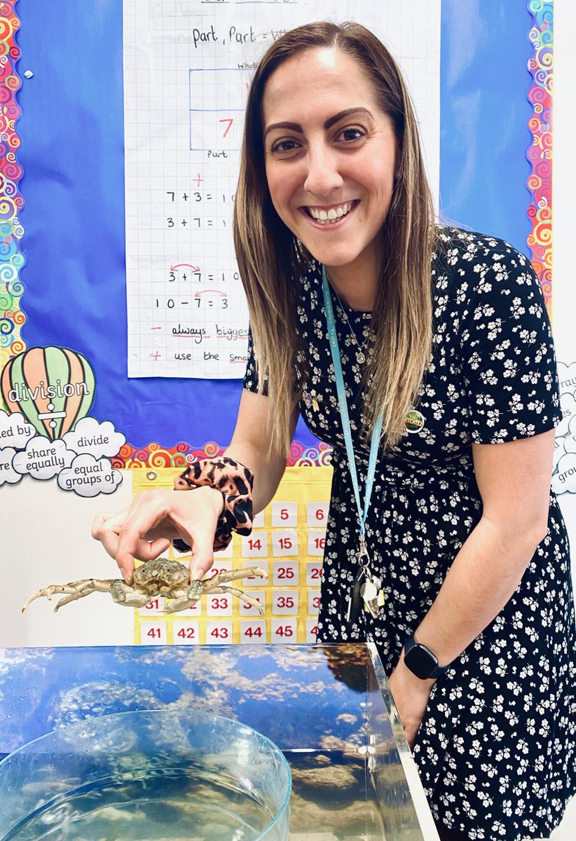 MrsOxlade22's tweet photo. Are you even a teacher if you donโt get involved in the class workshop you organised? ๐๐ผ The children loved getting up close and personal with their rock pool experience today! Obviously need the photo evidence to prove I held a crab! ๐๐ธ #fun #teachertwitter #teachelife ๐ฆ https://t.co/LS3IyT9Vhw