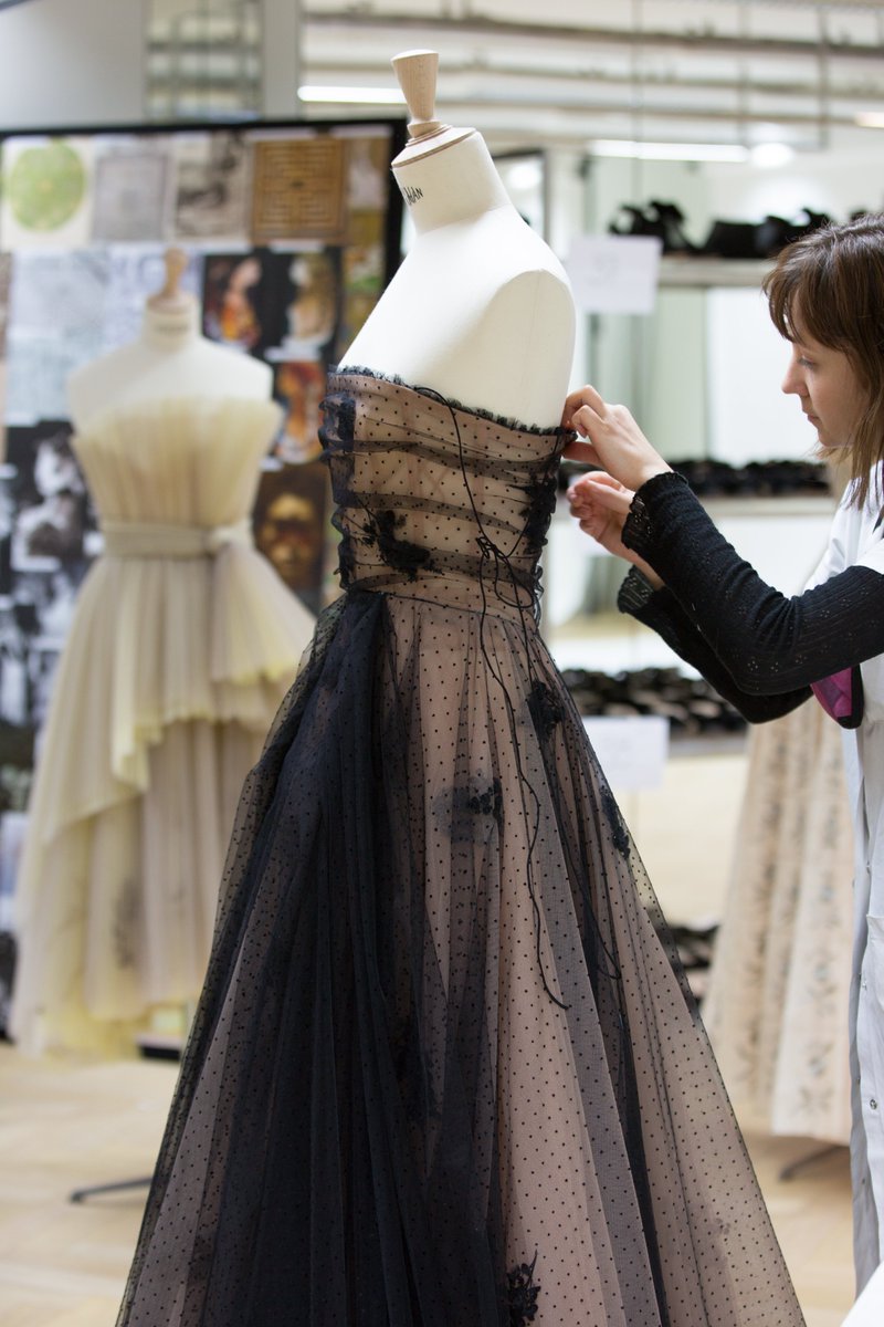 Dior's tweet photo. Lucie Zhang for the @Festival_Cannes 2022 red carpet donned a Dior haute couture gown by Maria Grazia Chiuri, its nude base sheathed in black point d'esprit sprinkled with lucky lily-of-the-valley sprigs. Discover the Dior savoir-faire behind her look.
#DiorCannes #StarsinDior https://t.co/NQkhmNyA2i