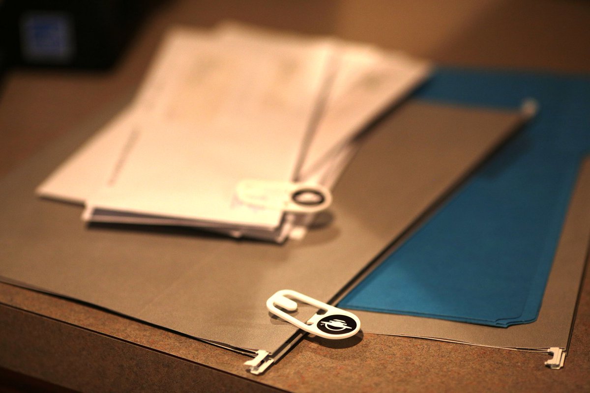 WayAroundTools's tweet photo. Keeping paper files organized is never fun - but it can be easier! Our WayClips can be used to keep your important documents organized. They can be clipped onto specific papers or even used on the outside of folders!

#WayAround #Blind #LowVision #BlindResources #AccessibleTech https://t.co/Ba5ygEwnQ2