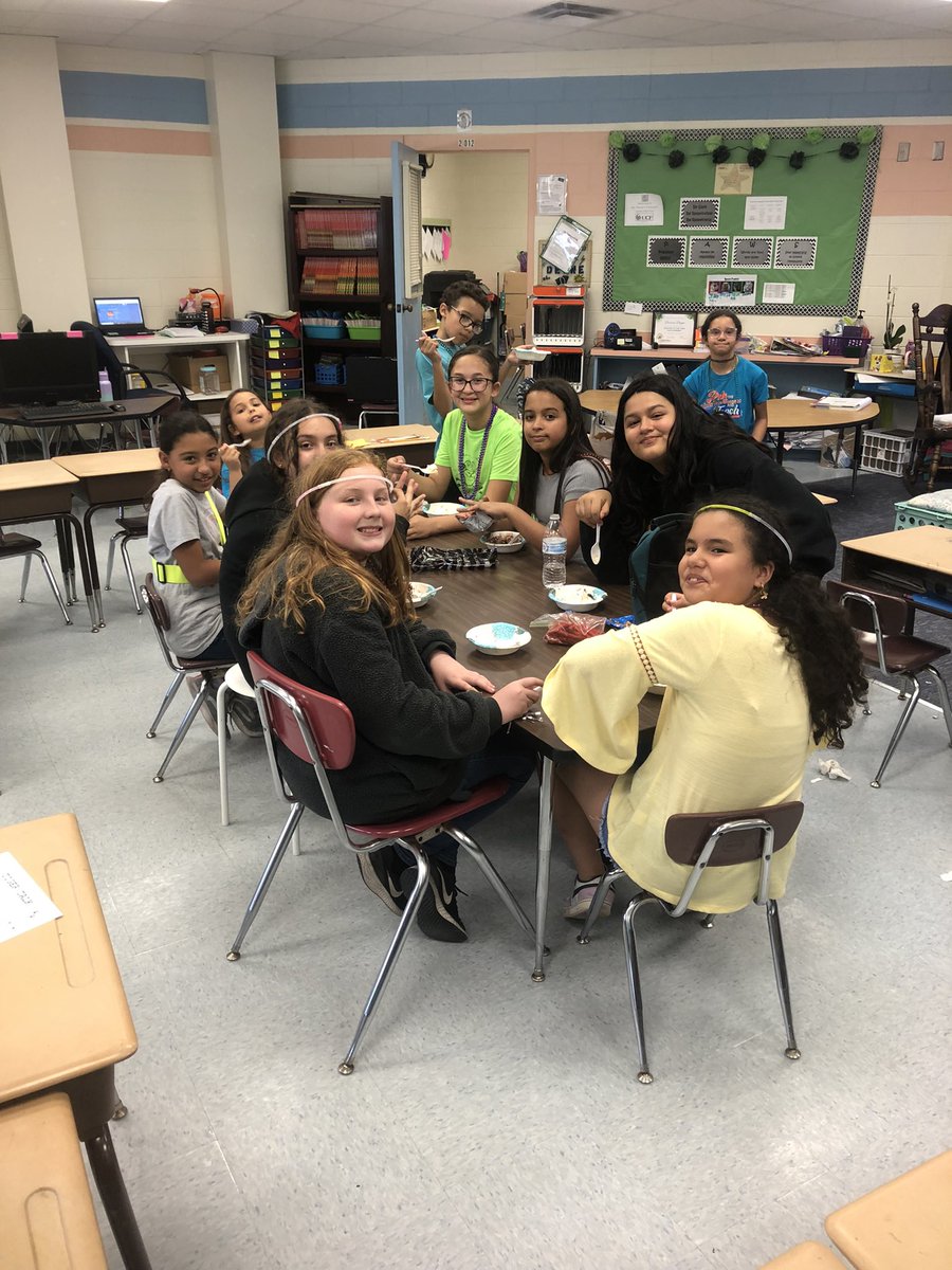 dmdeyne's tweet photo. Celebrating our Future Educators with an ice cream party! These kids are going to be amazing leaders. So proud! @TimbercrestElem @CMahaney123 @VolusiaRecruits https://t.co/AdHCt1X2u6