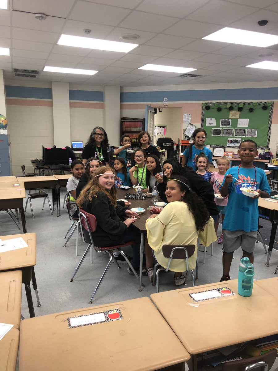 dmdeyne's tweet photo. Celebrating our Future Educators with an ice cream party! These kids are going to be amazing leaders. So proud! @TimbercrestElem @CMahaney123 @VolusiaRecruits https://t.co/AdHCt1X2u6