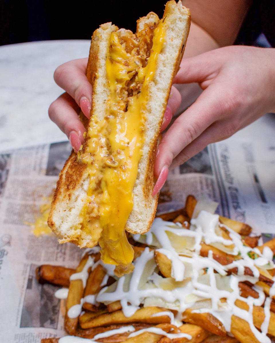 There’s no such thing as too much cheese 🧀