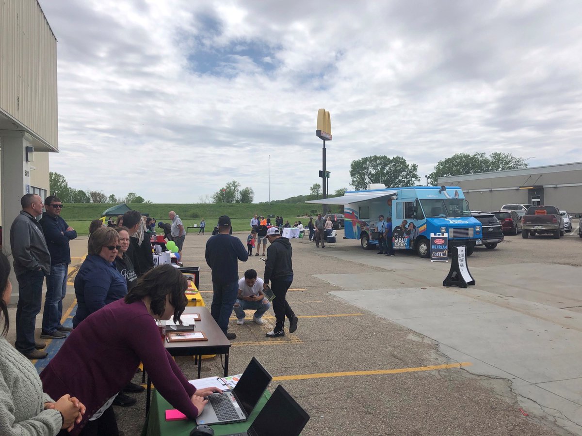 iowaworkforce's tweet photo. Last week, the Denison #IowaWORKS team brought in 24 actively hiring businesses to connect and meet with nearly 40 job seekers. Make sure you add the next hiring event to your calendar! Visit https://t.co/AkGirHETXK to find your local office to attend one near you! https://t.co/ViPm6MYj7R