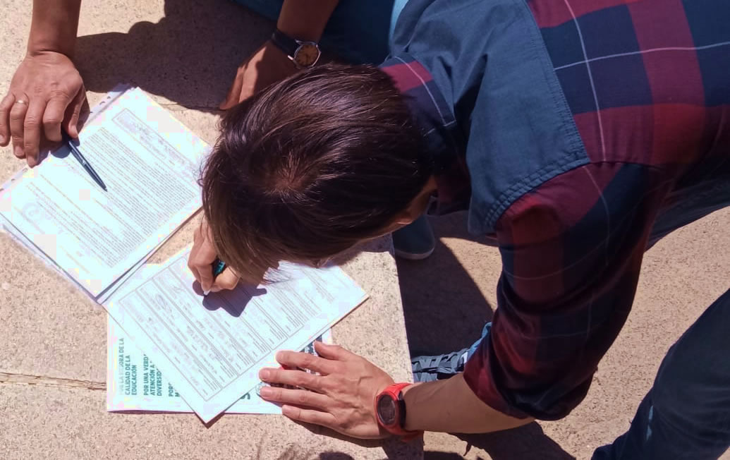 ILPABajadaRatio's tweet photo. 💚Mesas hoy para la #ILPBajadaDeRatioYaXLey
✅ en la caseta del @pcacordoba en la #FeriaCórdoba
✅ en la concentración por la #EstabilidadInterina de #Sevilla, con @usteaeducacion y @fasecgt
✅ en #Huelma (#Jaén) y #Benalúa (#Granada)
➡️ Toda la info: https://t.co/jwftjSt3Po https://t.co/ixPWBGcDMP