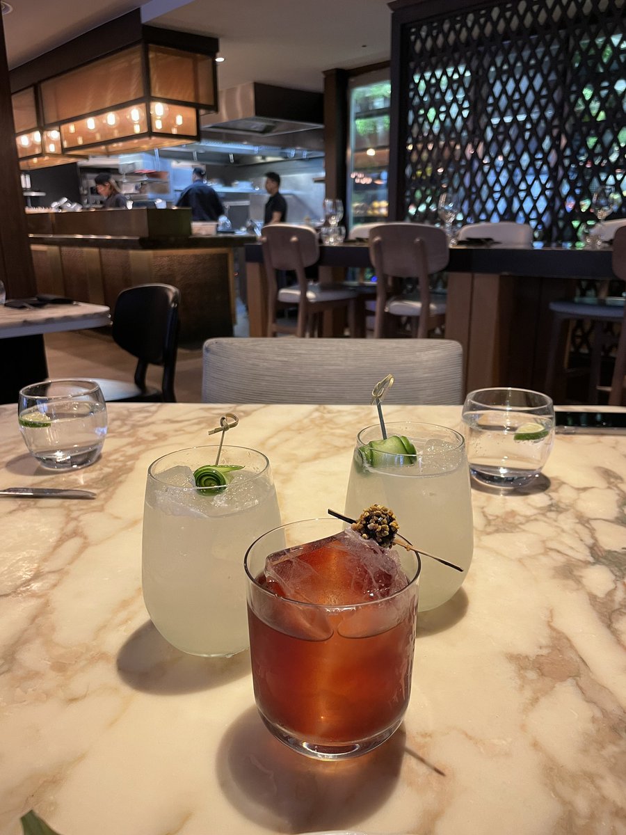 BerkeleySqB's tweet photo. Great catching up 😃 with @lannietravels over dinner tonight at Mayfair Kitchen @thekitchens_uk in the Mayfair Hotel @TheMayFairHotel (E) #mayfairkitchen #mayfairhotel @Grosvenor_LDN #mayfair #londonrestaurants #dinnerwithfriends https://t.co/1vOsZPiaZO