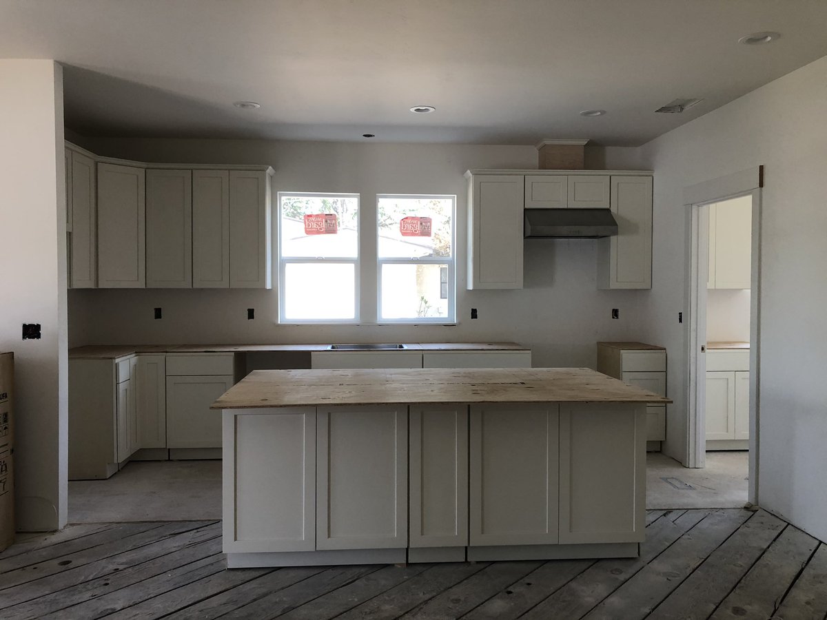 deharoconst's tweet photo. South N Street Project- Cabinet Install! https://t.co/kRcQJ01LsR