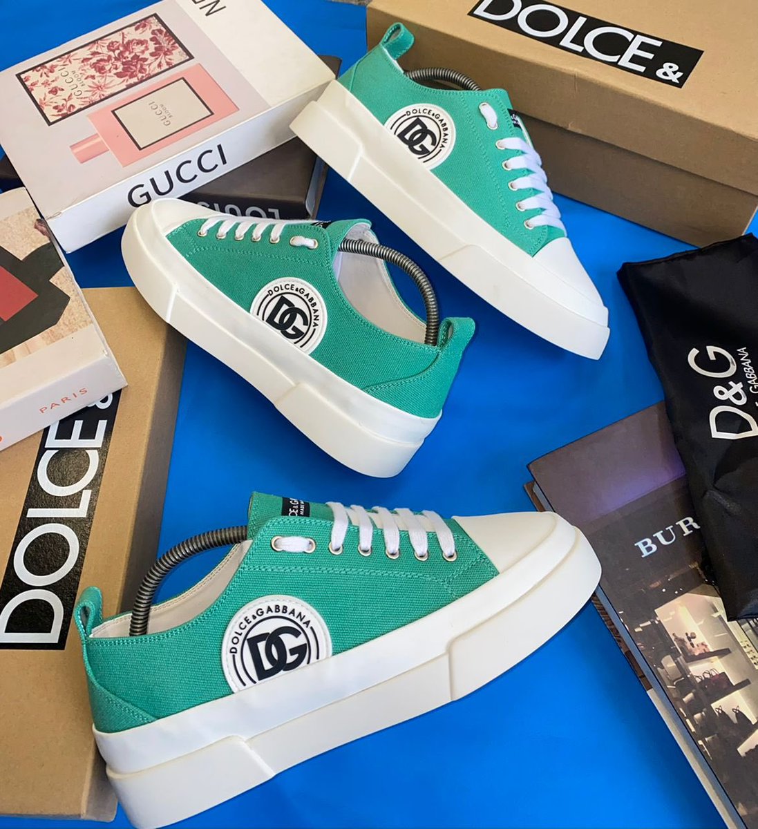 samev_n_a's tweet photo. Dolce &amp; Gabbana Sneakers
..
Size 40-46(Eur)
..
WhatsApp:08022423433 https://t.co/0aormefliW