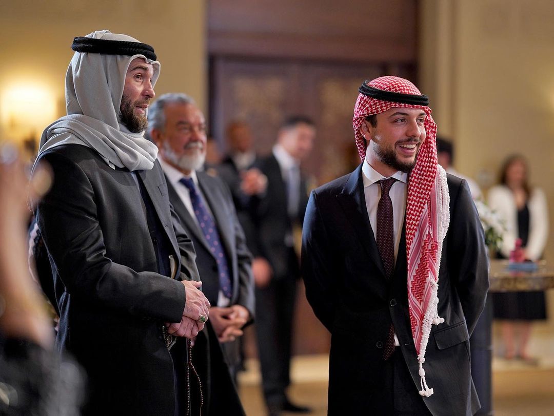 Urdoni's tweet photo. سمو ولي العهد: في حضرة الملك
#عيد_الاستقلال_76 #Independence76 #استقلال_الأردن #أردني #Urdoni https://t.co/wPP7jCdF2W