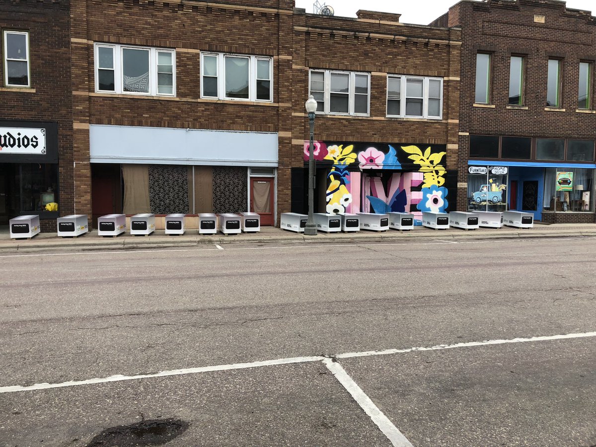 MWDroneRacing's tweet photo. Helping our friends out #goinghogwild #martincountymn with May 26th 5-7pm festivities. Come on down for a #squealing #goodtime #flyon #ghw #fairmontmn #local #artist #cementpigs #baconcapital #mdr #deoneracing #whenpigsfly https://t.co/z1TUXj2IyD