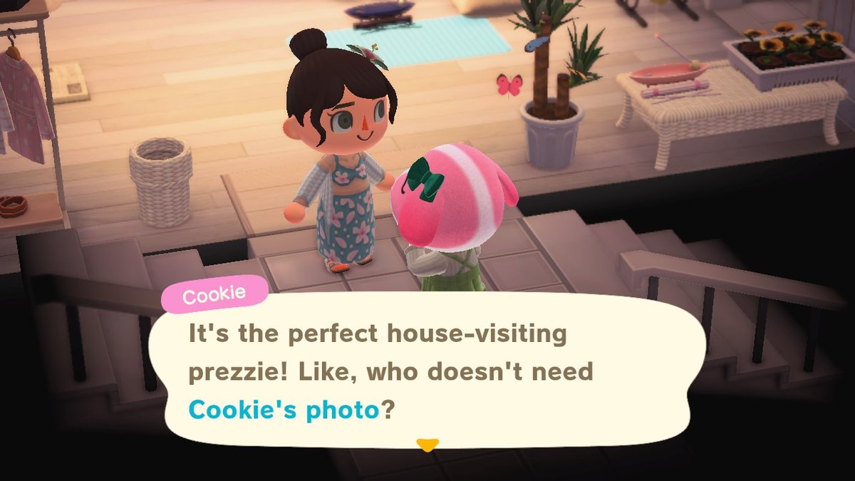 gabbyacnh's tweet photo. gonna start taking my selfie's to peoples' house when i visit
 #AnimalCrossing #ACNH #NintendoSwitch https://t.co/YFVPQMLUCh