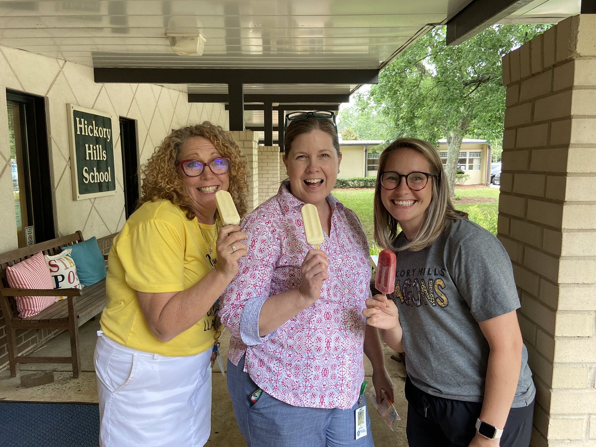 SorforMore's tweet photo. Loved celebrating the @HH_Dragons staff today! Congrats on a great year of learning and transforming literacy practices! #literacyandjusticeforall wouldn’t be possible without y’all! ❤️🎉 @CoxCampus https://t.co/Ze5nmqnV7a