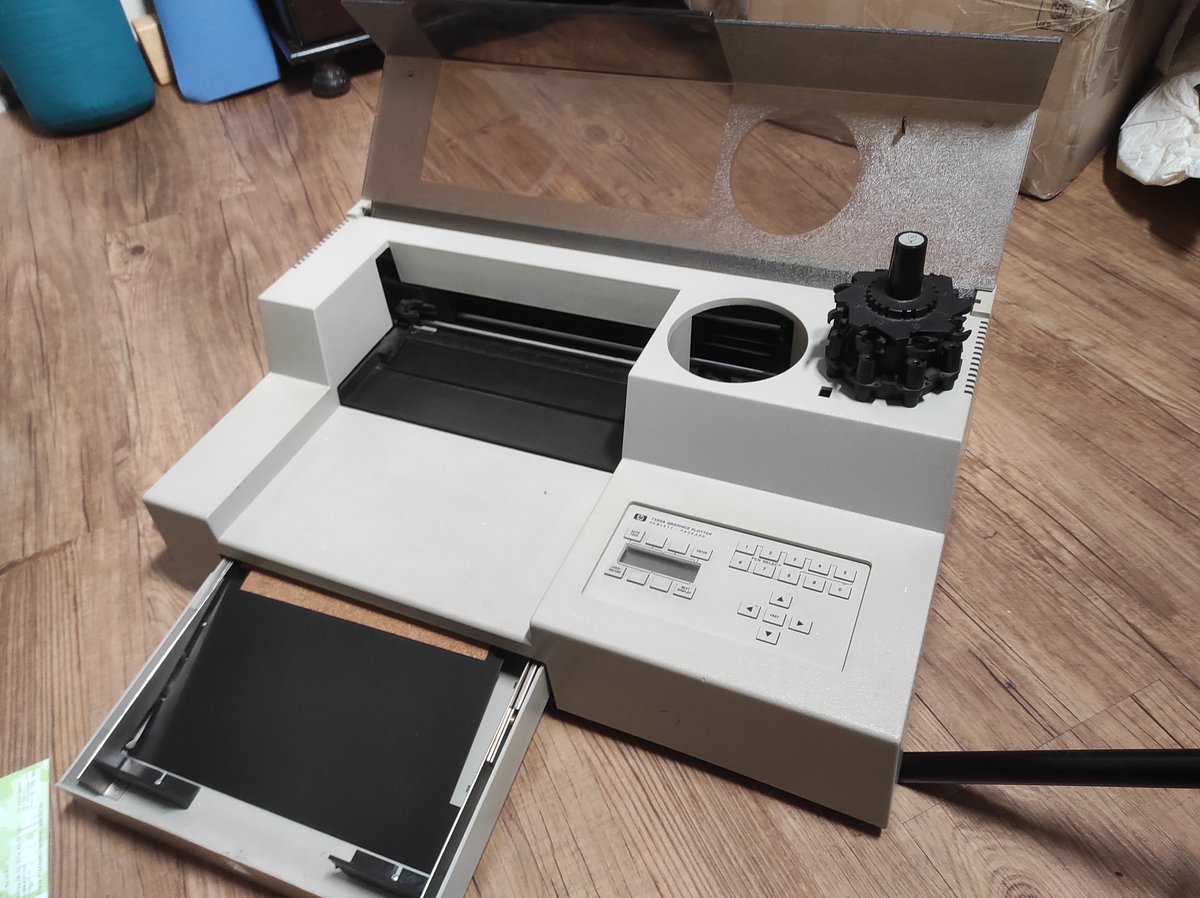 Algorigraph tweet media