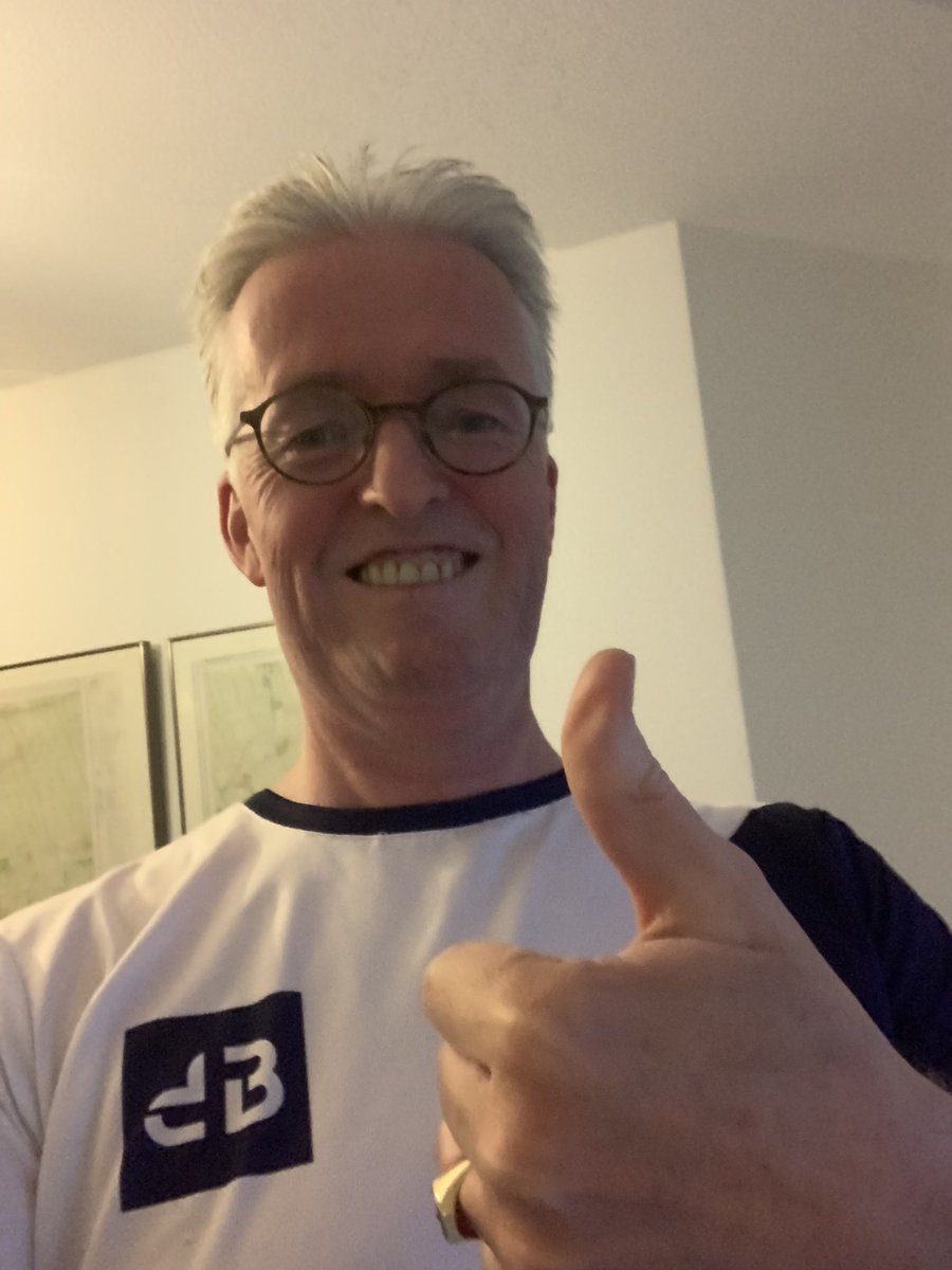 Weer mogen deelnemen aan een fantastisch georganiseerde <a href="/Stationloop/">Station tot Station Loop</a> en best tevreden met mijn eindtijd. 16,1 kilometer in 1:33:27
En nu lang weekend! Geniet er van! 🍀☀️😊