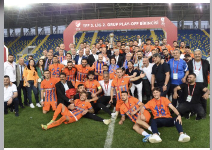 taskk_1980's tweet photo. #TFF 3. Lig 2. Grup Play-Off Finali'nde Alagöz Holding Iğdır Futbol Kulübü'nü 7-6 mağlup eden İskenderunspor A.Ş. TFF 2. Lig'e yükseldi.

İskenderunspor A.Ş.'ye Şampiyonluk 🏆 kupasını @taskk_1980 Gn Bşk ve @TFF_Org Bşk V. @AliDusmezz verdi. Tebrik eder,2.Lig'de başarılar dileriz https://t.co/Qv1QalTdOx