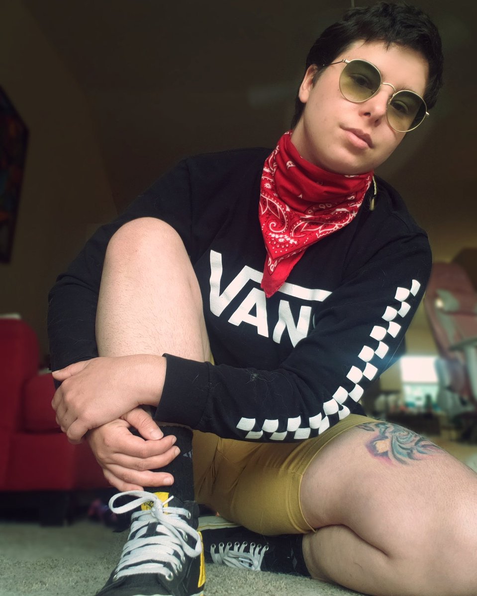 Clancy Coop’s pics and videos