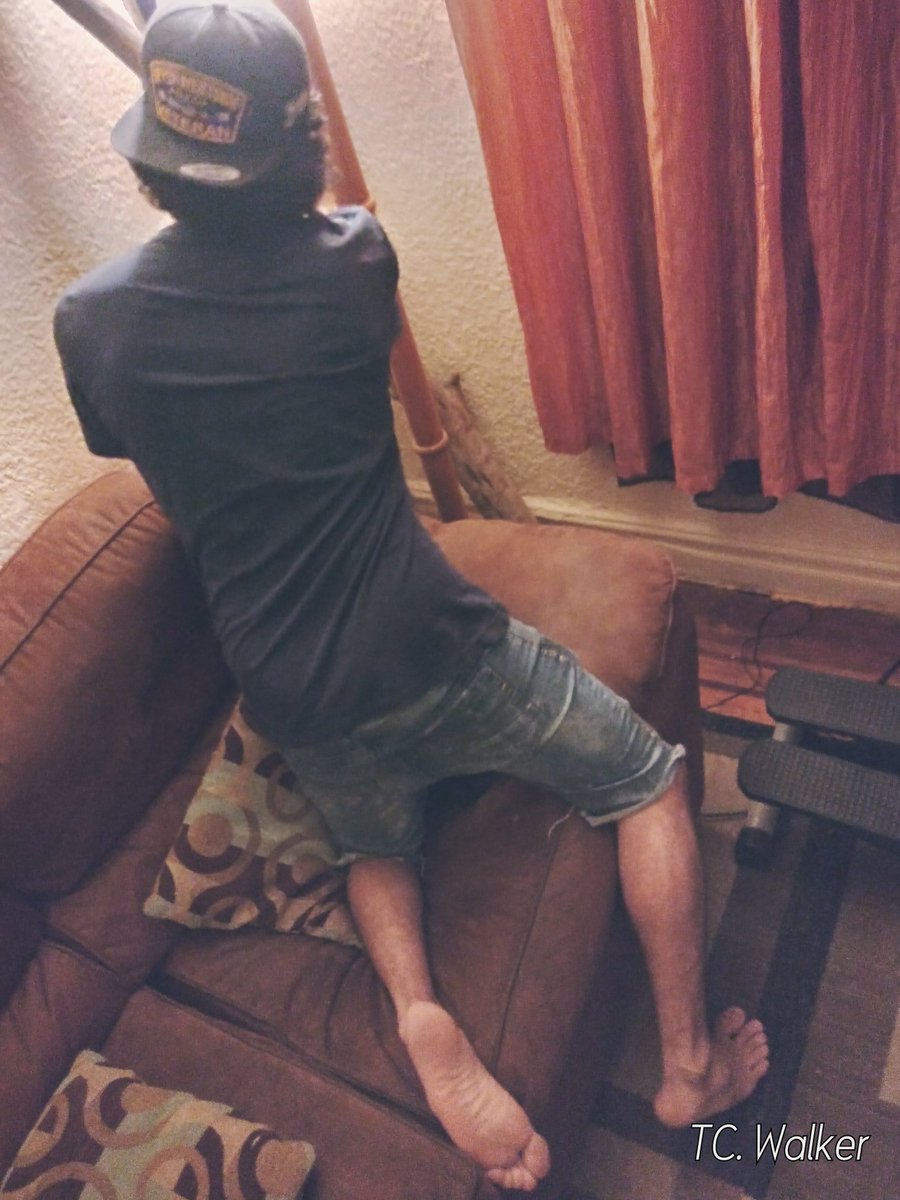 KingWalker718's tweet photo. My Friend's Feet 😜 https://t.co/4kx520SEBb