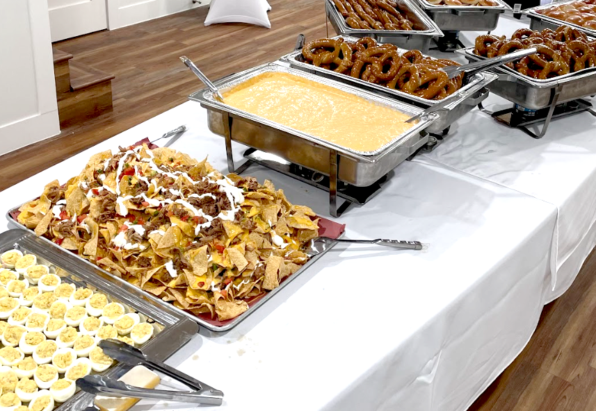 bigdbarbecue's tweet photo. Hey @mansfieldisd graduates...#BigDBBQ would love to help you celebrate with some Big D BBQ catering! Good times deserve good food! 

https://t.co/5yn5LUQj0c

#HighschoolGraduation  #BBQCatering  #MansfieldHighschool  #LegacyHighSchool  #LakeRidgeHighSchool https://t.co/kXXLsRKQwh