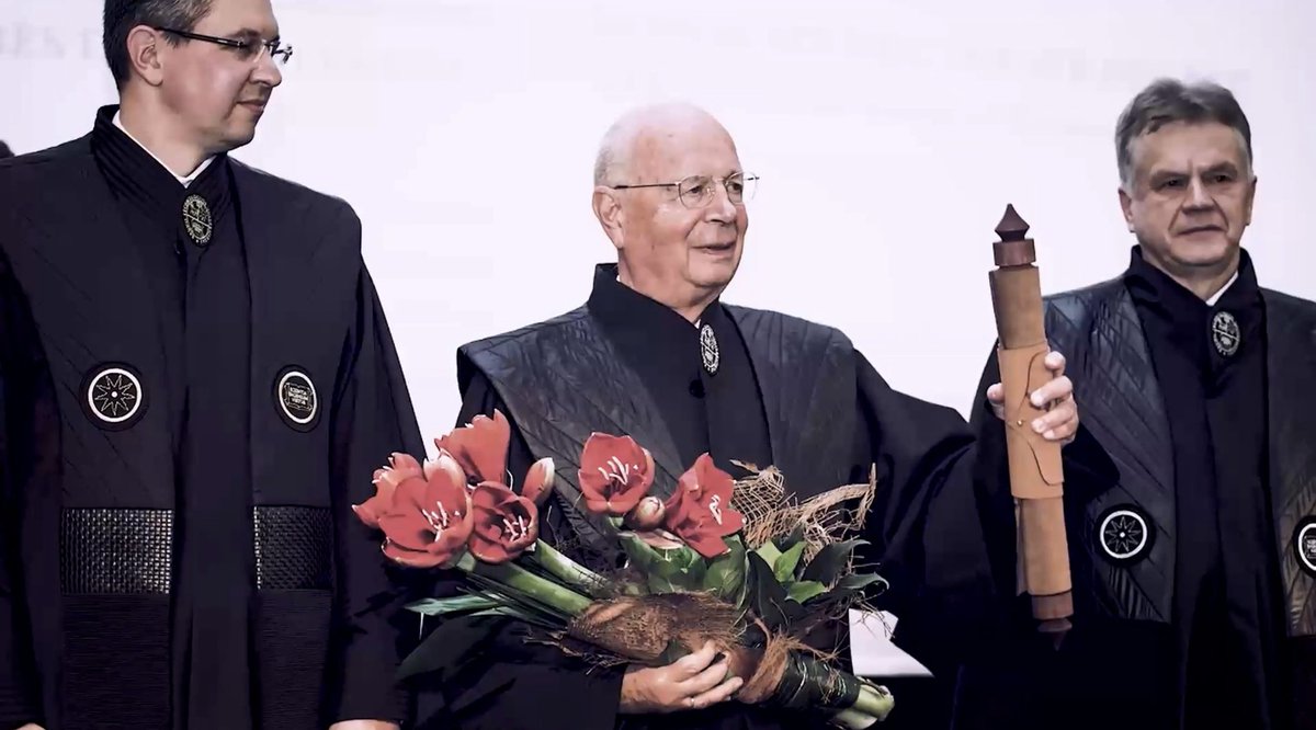 Liz Churchill tweet media