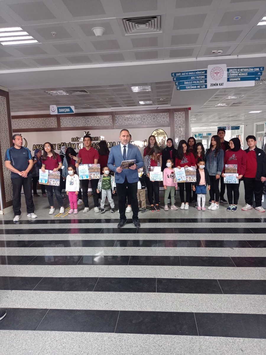 MuratTezel's tweet photo. #maskelerimizçiçekaçtı Maskelerimiz Çiçek açtı...Türkiye genelinde 60 a yakın il, 170 den fazla okul ,2000 den fazla öğrenci ile yürüttüğümüz, sağlık çalışanlarına teşekkür için hazırladığımız çelenklerimizi bugün eş zamanlı olarak sunduk.Teşekkürler beyaz önlüklü Kahramanlar... https://t.co/5CiXfCmSfY