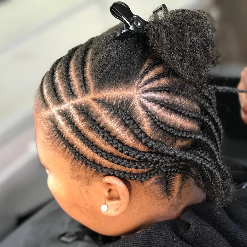 PMaseko's tweet image. Looking for a Natural Hair Specialists in Centurion?🚫No blow drying
Contact us on 0813336302 to BOOK YOUR APPOINTMENT 
21 Alexandra Road,
IRENE, CENTURION
✨Working Hours
Mondays to Saturdays
8:00 to 17:00
Closed on Sundays
#healthycrown #healthyedges   #naturalhair #GirlTalkZA