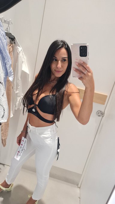 Made some shopping 🛍 https://t.co/j9DQ3b4zjW