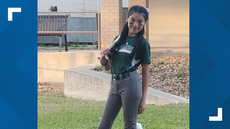 RealTomPetrini's tweet photo. Eliahana Cruz Torres told her family she was excited and nervous for her last softball game of the season, which would have been yesterday.

The fourth grader was one of 19 children killed at Robb Elementary in Uvalde.
https://t.co/aGQLjWWMU9 https://t.co/7PjPHIOIj5