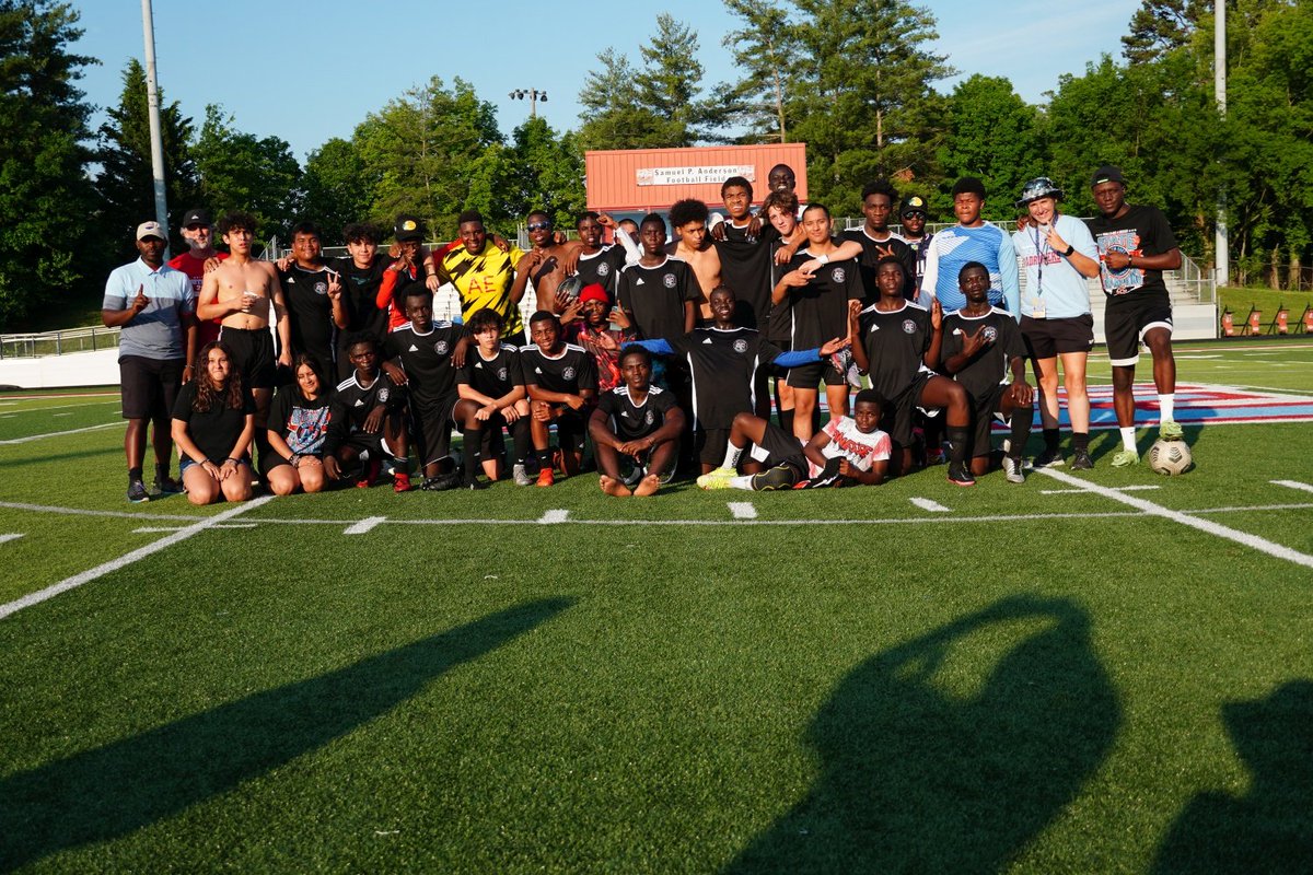 The seeds have been planted and this garden will continue to grow. We will see yall next Spring. God Bless. And please God Bless Austin-East. ❤️💙❤️💙 #BetterEveryDay #Champions #BeBest 🏆