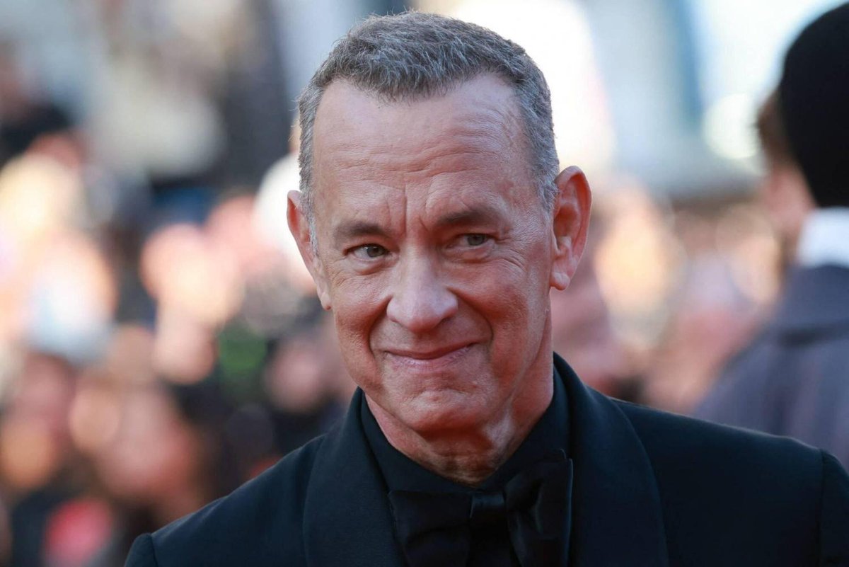 SeriesUpdateFR's tweet photo. Tom Hanks au Festival de Cannes. https://t.co/mZqqT4z9Sn