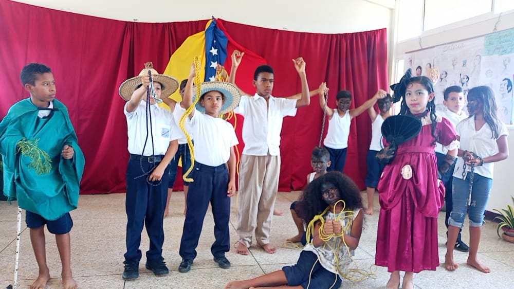 dgei_mppe's tweet photo. #25May Se realizó en la EPB Josefa Venancia Camejo, Municipio Miranda  del Edo. #Falcon Actividad sobre el Dia del Cimarronaje en homenaje al zambo “Andresote”, cimarrón Juan Andrés López del Rosario. @interculzefal @MPPEDUCACION @DGCPatrimonioy2 @_LaAvanzadora @WuikelmanAngelP https://t.co/F3RjU5t1IE