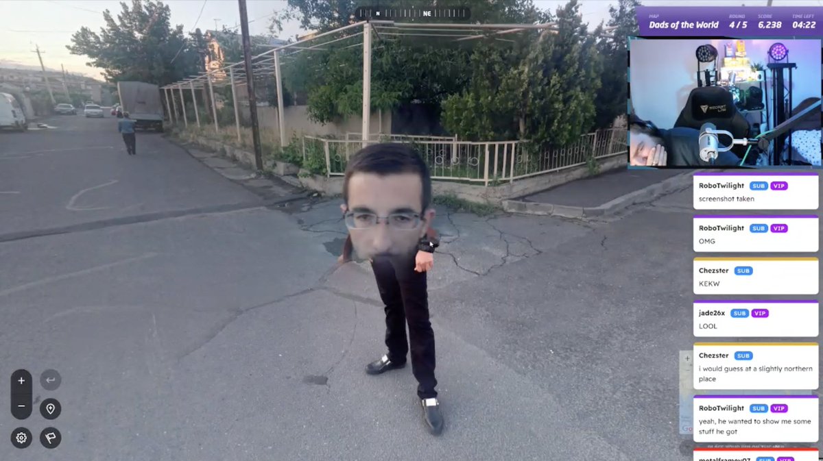 bengeibot's tweet photo. That time I bumped into the guy with the world's largest head...

@NoContextGuessr #OutOfContextGeoGuessr https://t.co/Kj0oThzPMU