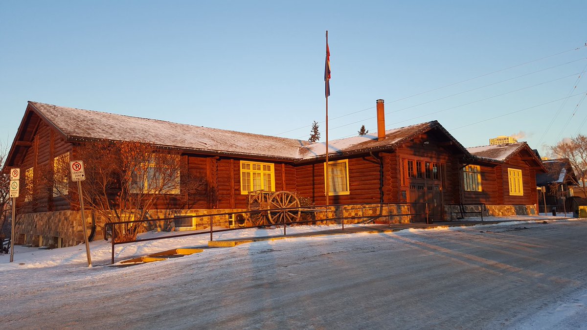 ABPioneers's tweet photo. Did you know the Pioneers Cabin is our headquarters and it is rented out for all sorts of events? Booking your next event at the Cabin supports us and helps us achieve our mission to preserve the history of this province. #pioneerscabin #napda #yeg #ab https://t.co/aJM06Cx0B0