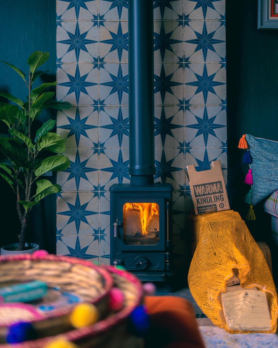 SamuelMaynard84's tweet photo. Some photos of the Log burner in the lodge I stayed in recently #photography #photooftheday #canonphotography #Canon #photographylovers https://t.co/6TnOcEeJmR