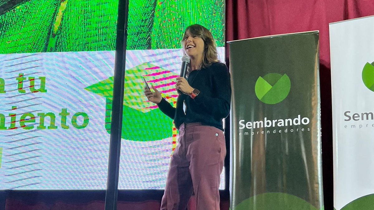 guyeryregules's tweet photo. 🗓️ En el día de hoy, @ParadaGimena y @javiernapo estarán hablando sobre buenas prácticas de administración y el marco legal necesario para emprendimientos.

#CerroLargo #ProgramaSembando https://t.co/jtnuI4EVDK