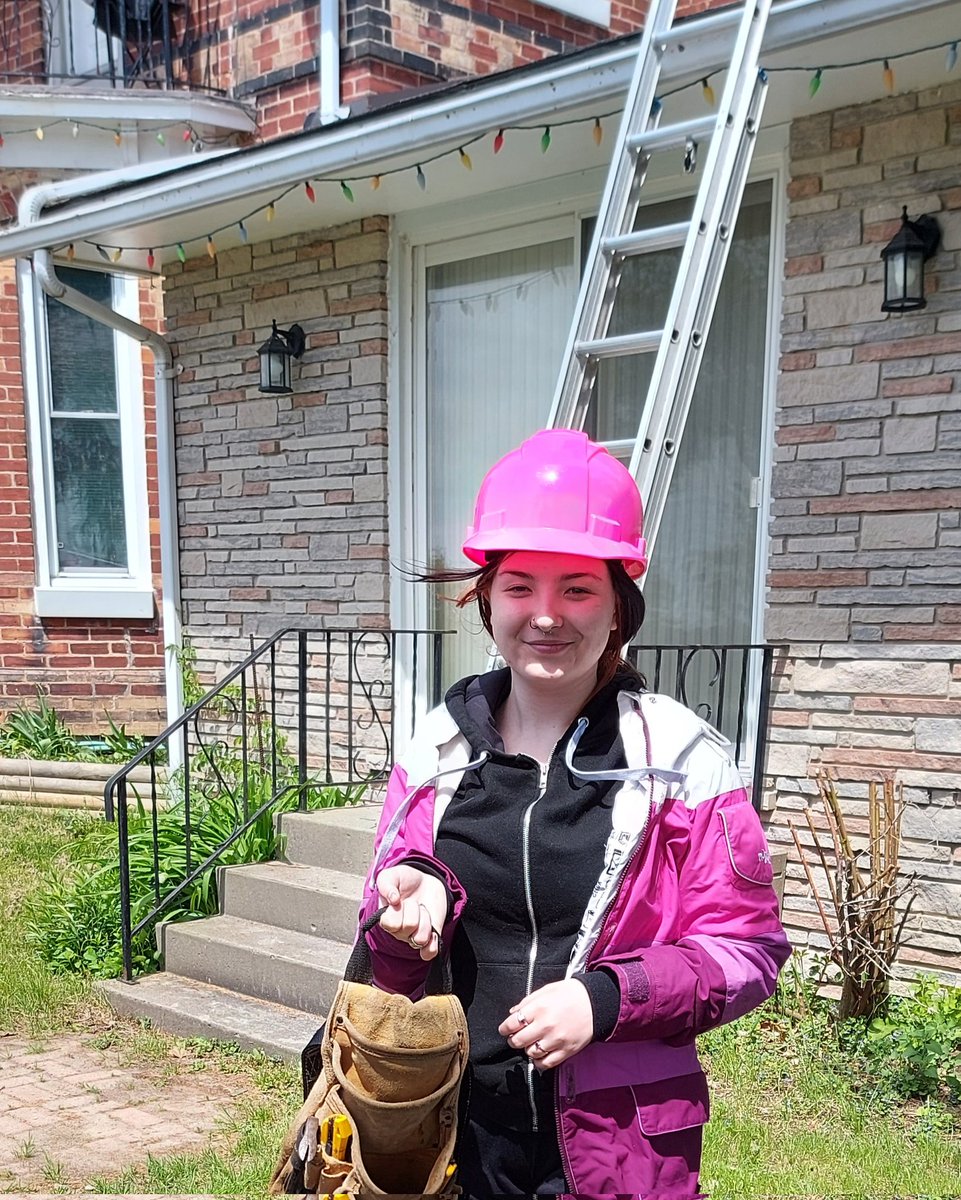 Melannie is rocking her Coop at 911 Roofer! She gathers the necessary tools and supplies needed for the job and keeps the worksite and company vehicle tidy and organized. Experiential learning at its finest! <a href="/LL_MSmith/">LL Millard-Smith</a> <a href="/SimcoeShoresSS/">Simcoe Shores SS</a>