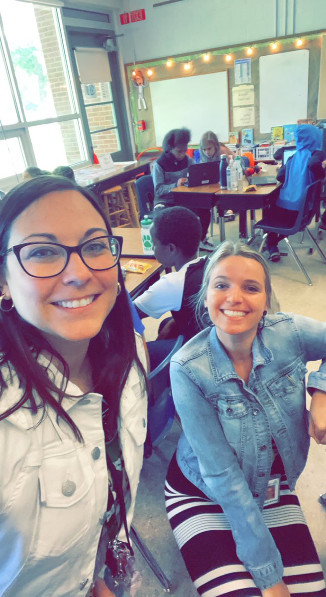 Mallory_J23's tweet photo. 3rd and 4th grade Meet and Greet was a success. This year’s 4th graders did a wonderful job with their presentations about 4th grade. It was so great to meet our incoming 4th graders! @MissGsABCs  @3rdGradeKubs @JillHandleyKES @KenwoodElementa #kubway https://t.co/qmIAjbpuHQ